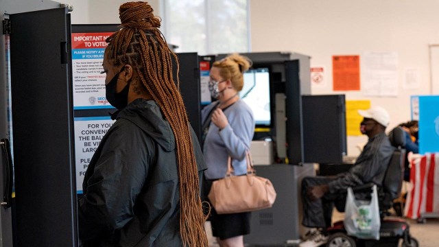 Voters cast their ballots at Metropolitan Library in Atlanta on Nov. 3, 2020. (Megan Varner/Getty Images)